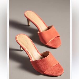 NIB Anthropologie Kitten Heels in Coral Sz 40 = 9 - 9.5